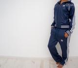 Adidas naujas moteriskas slidus melynas kostiumas